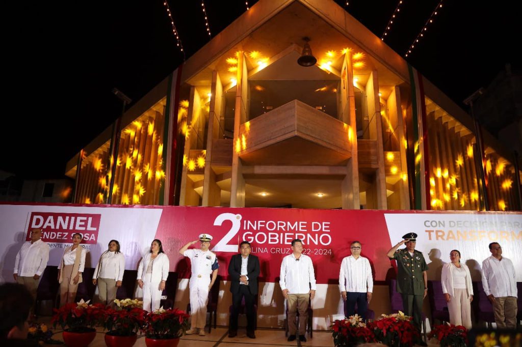 Daniel Méndez Sosa Presenta su 2° Informe de Gobierno en Salina Cruz, Oaxaca